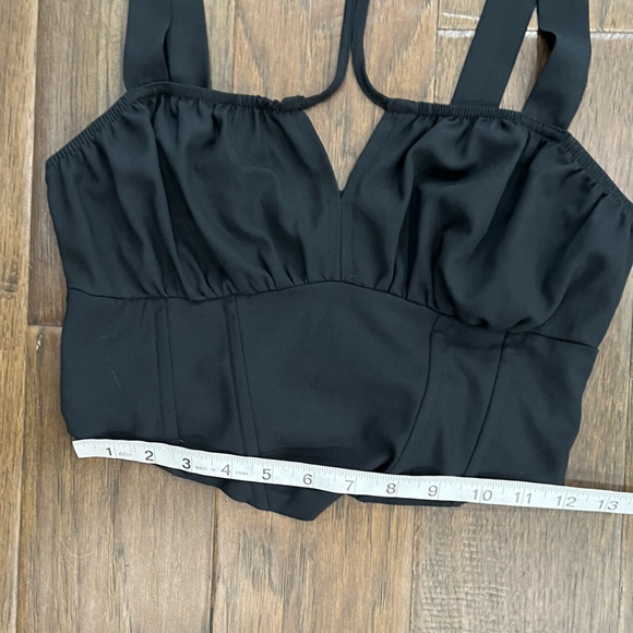 L.A HEARTS Cropped Tank Top with Neck Tie Up - Picture 9 of 11